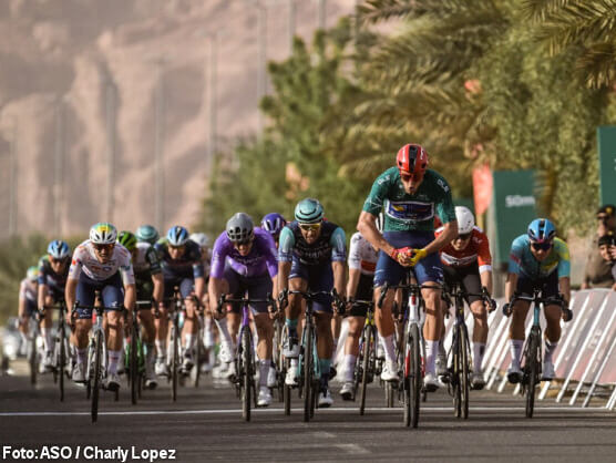 Jonathan Milan repite victoria y afianza su liderato en el AlUla Tour Jonathan Milan repite victoria y afianza su liderato en el AlUla Tour