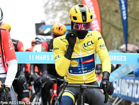 Juan Ayuso no sufre fracturas tras su ca�da en la Par�s-Niza [Parte m�dico]