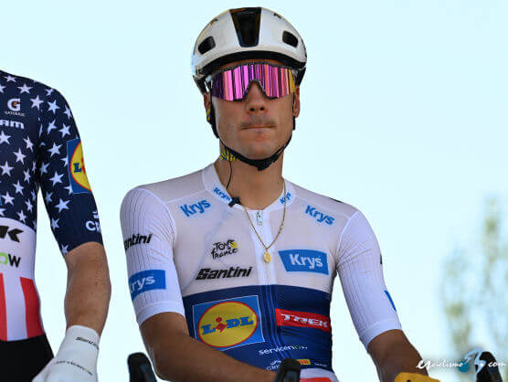Tour de Francia: Juan Ayuso: "Una pena perder el maillot blanco, pero me evita todo el protocolo" Tour de Francia: Juan Ayuso: "Una pena perder el maillot blanco, pero me evita todo el protocolo"