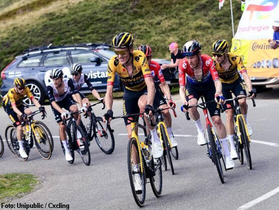 Vuelta a España: El trío mágico del Jumbo despega hacia Madrid con escala en el Angliru Vuelta a España: El trío mágico del Jumbo despega hacia Madrid con escala en el Angliru