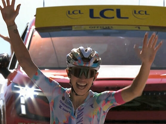 Kasia Niewiadoma conquista el Mont Ventoux y se hace con el maillot amarillo del Tour de Francia Kasia Niewiadoma conquista el Mont Ventoux y se hace con el maillot amarillo del Tour de Francia