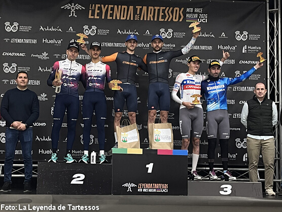 Barroso y Sánchez vuelan en la crono inaugural de La Leyenda de Tartessos 2026 Barroso y Sánchez vuelan en la crono inaugural de La Leyenda de Tartessos 2026