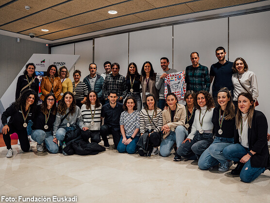 El equipo femenino Laboral Kutxa pone los cimientos para 2025 con una concentración en Elgoibar El equipo femenino Laboral Kutxa pone los cimientos para 2025 con una concentración en Elgoibar