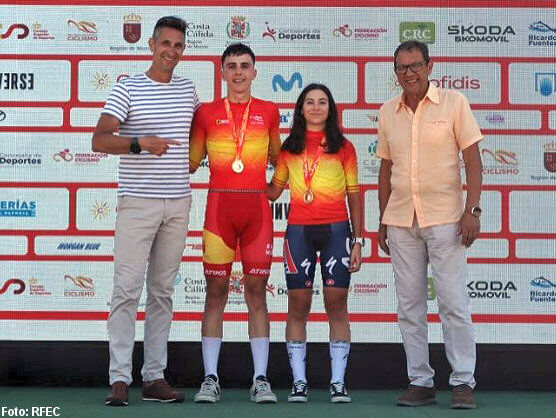 Laia Bosch y lvaro Garca, flamantes campeones de Espaa Junior en Cartagena