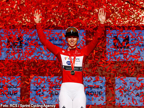 Lorena Wiebes impone su ley al esprint en la etapa inaugural del UAE Tour Femenino