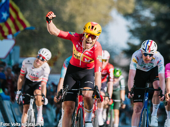 Magnus Cort se impone en Banyoles