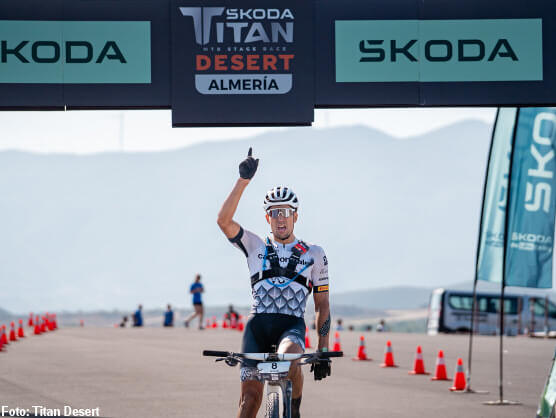 Titan Desert Almería: Miguel Muñoz gana la segunda etapa, Herrero sigue líder Titan Desert Almería: Miguel Muñoz gana la segunda etapa, Herrero sigue líder
