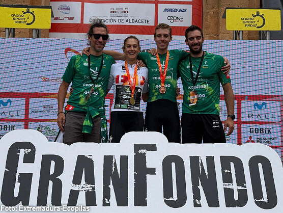 Natalia Fischer y Alberto Barroso ganan el Campeonato de Espa�a de gravel