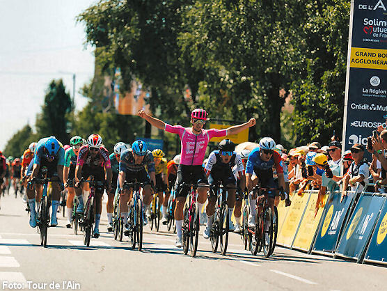 Noah Hobbs se impone al esprint y estrena el liderato del Tour de l'Ain 2026
