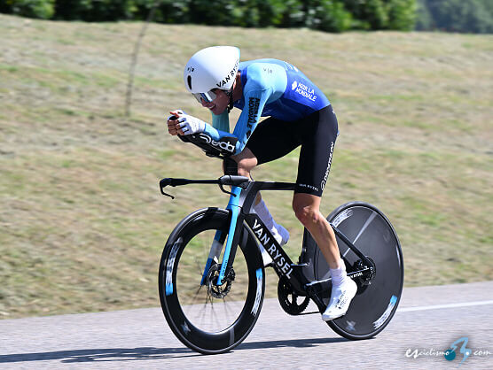 Paul Seixas vuela en Bilbao, gana la crono inaugural y se viste de l�der en la Itzulia