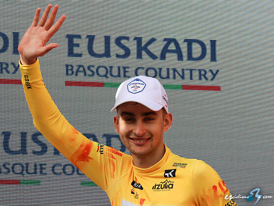 Paul Seixas se corona en la Itzulia y Andrew August gana en Bergara