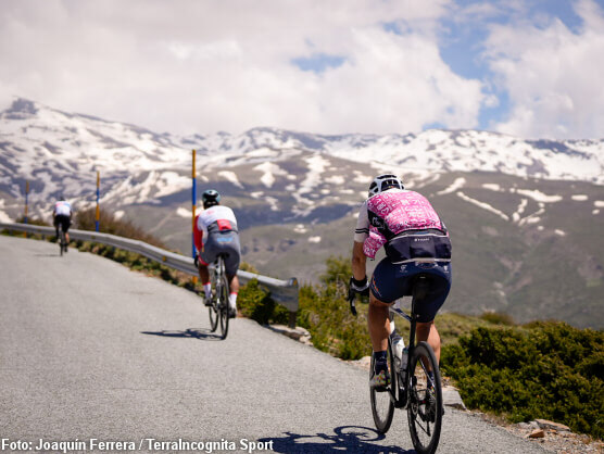 Víctor Manuel Fernández y Belén López triunfan en la Sierra Nevada Límite Gran Fondo Víctor Manuel Fernández y Belén López triunfan en la Sierra Nevada Límite Gran Fondo