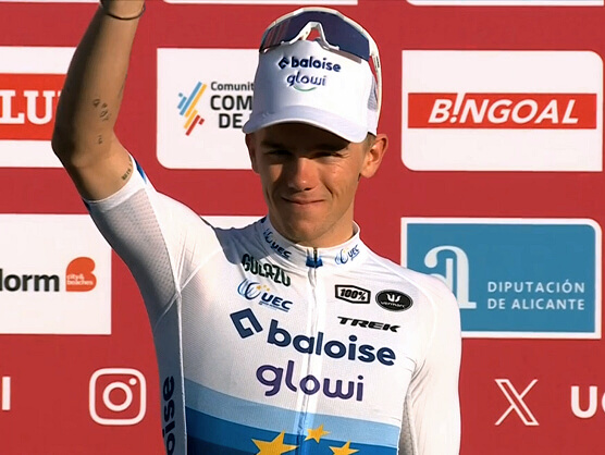 Nys, Orts, Van Empel y Vos, hablan los protagonistas de la Copa del Mundo de ciclocross de Benidorm Nys, Orts, Van Empel y Vos, hablan los protagonistas de la Copa del Mundo de ciclocross de Benidorm