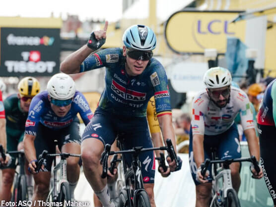 Tour de Francia: Tim Merlier: "La visita de mi familia ha supuesto una motivación extra" Tour de Francia: Tim Merlier: "La visita de mi familia ha supuesto una motivación extra"