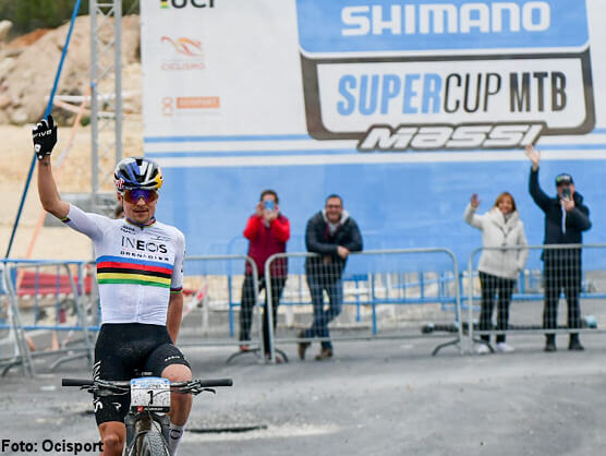 Tom Pidcock luce galones en la Shimano Super Cup Massi de La Nuca