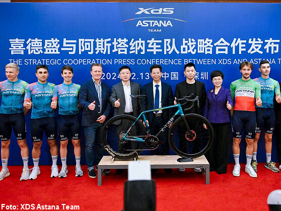 El equipo Astana pasa a denominarse XDS-Astana tras una histórica inversión de XDS El equipo Astana pasa a denominarse XDS-Astana tras una histórica inversión de XDS