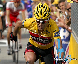 Tour de Francia: Cadel Evans disput la etapa de hoy con el codo fracturado