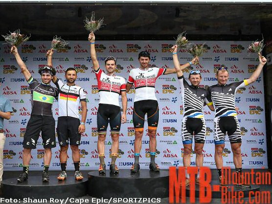 Cape Epic: Dolomiti Superbike gana la sexta y Team Bulls saborea la victoria final Cape Epic: Dolomiti Superbike gana la sexta y Team Bulls saborea la victoria final