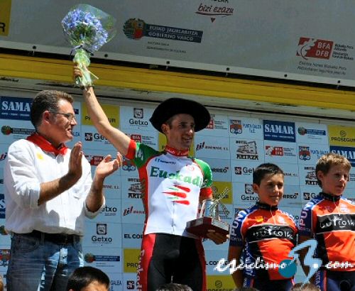 Carlos Barbero se impone en el Circuito de Getxo y da la victoria al Euskadi