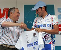 Carlos Castaño viaja a Italia para ver a un biomecánico antes de la Vuelta a Chihuahua Carlos Castaño viaja a Italia para ver a un biomecánico antes de la Vuelta a Chihuahua
