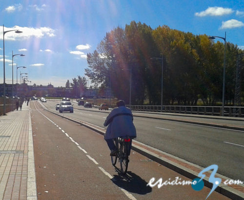 Francia experimenta con éxito pagar a quienes van al trabajo en bici Francia experimenta con éxito pagar a quienes van al trabajo en bici