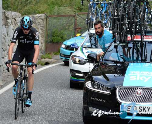 Vuelta a Espaa: Chris Froome: "La cada me dej tocado y sufr para terminar la etapa"