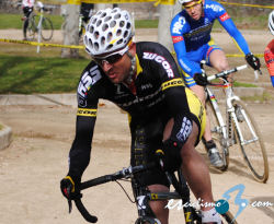 Tino Zaballa y Marta García se imponen en el IV ciclocross de El Escorial Tino Zaballa y Marta García se imponen en el IV ciclocross de El Escorial