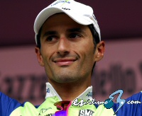 www.esciclismo.com/actualidad/imagenes/daniele_bennati_giro_italia_et12a_2008_sirotti.jpg