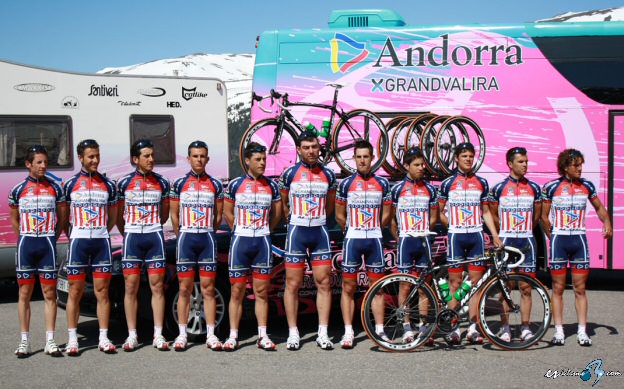 www.esciclismo.com/actualidad/imagenes/g/andorra_grandvalira_presentacion_g_2009_press.jpg