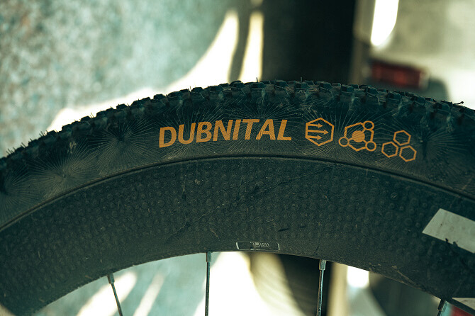 Neumático Continental Dubnital de 50 mm para gravel Neumático Continental Dubnital de 50 mm para gravel
