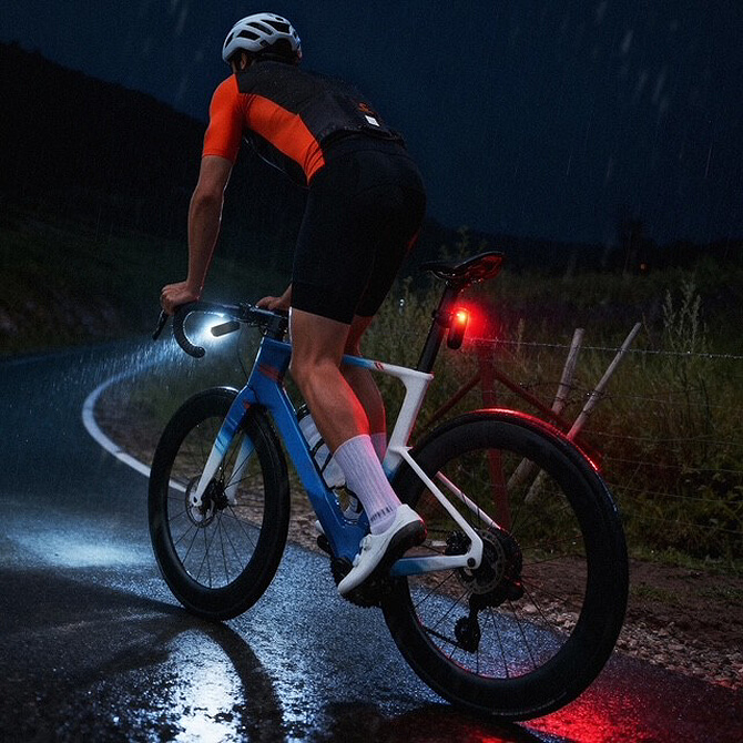 Radar trasero para ciclismo Coospo TR70