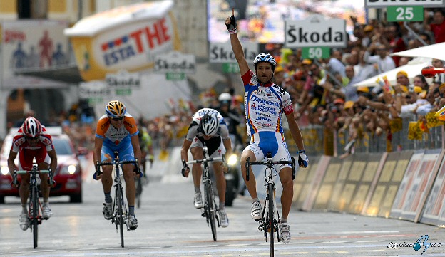 Scarponi se impone en la decimoctava etapa