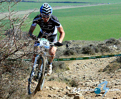 Multitudinario homenaje ciclista al biker Iñaki Lejarreta Multitudinario homenaje ciclista al biker Iñaki Lejarreta