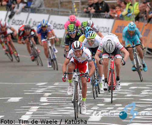 Vuelta al País Vasco: Rodríguez también gana en Arrate, Henao sigue líder Vuelta al País Vasco: Rodríguez también gana en Arrate, Henao sigue líder
