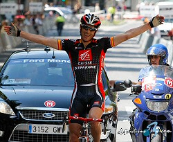 Iván Gutiérrez renueva por dos temporadas con el Caisse d´Epargne Iván Gutiérrez renueva por dos temporadas con el Caisse d´Epargne