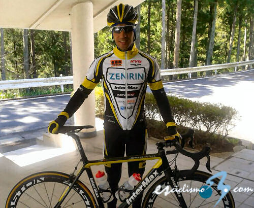 José Vicente Toribio (Ukyo) se impone en el Monte Fuji, Japón José Vicente Toribio (Ukyo) se impone en el Monte Fuji, Japón