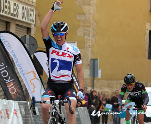 Juan Pedro López gana en fuga la segunda etapa del Trofeo Víctor Cabedo Juan Pedro López gana en fuga la segunda etapa del Trofeo Víctor Cabedo