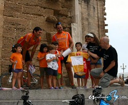 Alejandro Valverde apoyó con su presencia la I Marcha Solidaria contra la Leucemia Alejandro Valverde apoyó con su presencia la I Marcha Solidaria contra la Leucemia