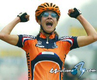 Marianne Vos, ganadora del Trofeo Binda y primera líder de la Copa del Mundo Marianne Vos, ganadora del Trofeo Binda y primera líder de la Copa del Mundo