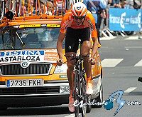 Mikel Astarloza continuará en Euskaltel Euskadi hasta el 2010 Mikel Astarloza continuará en Euskaltel Euskadi hasta el 2010