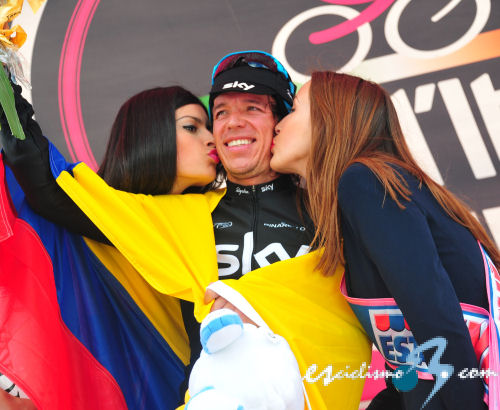Colombia vibra de orgullo con el segundo puesto de Urán en el Giro de Italia Colombia vibra de orgullo con el segundo puesto de Urán en el Giro de Italia
