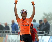 Vuelta a Espaa: Samuel Snchez primero en el Alto de Abantos y Menchov mantiene el liderato