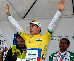 Vuelta a Colombia: Henao gana la décima etapa y mantiene el liderato Vuelta a Colombia: Henao gana la décima etapa y mantiene el liderato