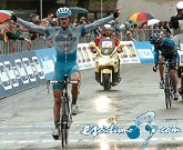 Giro de Italia: Schumacher se lleva el premio de la etapa y el liderato en un infierno de etapa para Italia