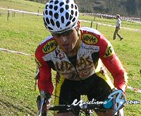 Tino Zaballa se impone en el ciclocross de Lugones (Asturias) Tino Zaballa se impone en el ciclocross de Lugones (Asturias)