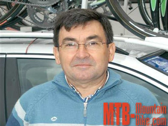 Vicente Belda y su hijo, investigados en una red de dopaje